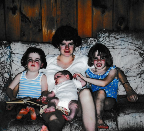 Robbie with her children, 1998